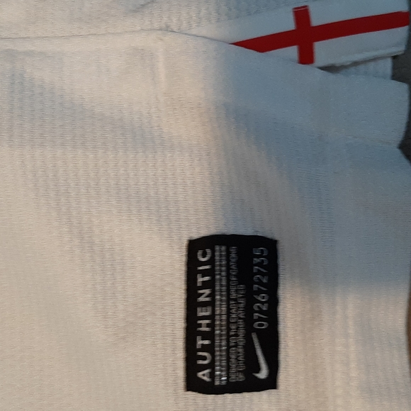 England 150 Year Anniversary Home Jersey - Picture 5 of 8